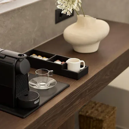 Kemelia アパートホテル Triovasálos